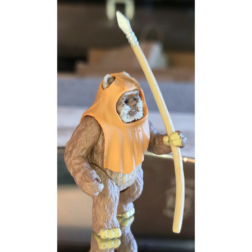 Vintage Star Wars Ewok Action Figure - 1998 Kenner - With Spear Accessory